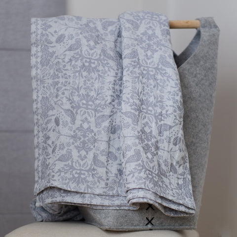 Linen Throw Bird (grey)