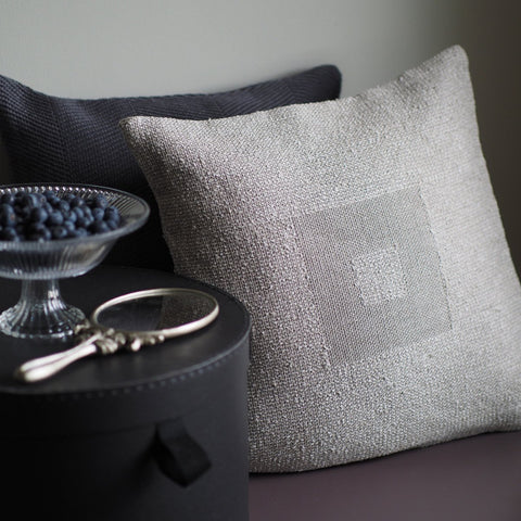 Hand-woven Cushion Cover Boucle with square