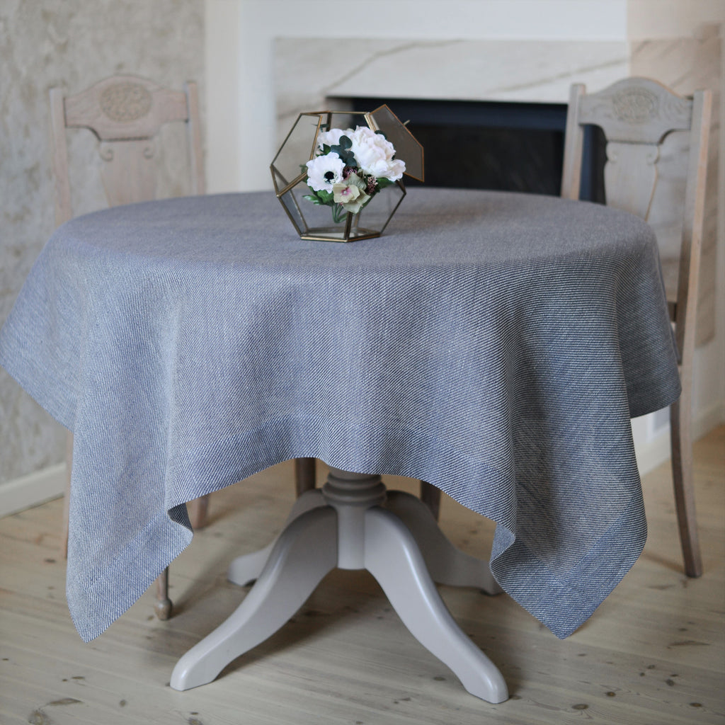 Classic linen tablecloth